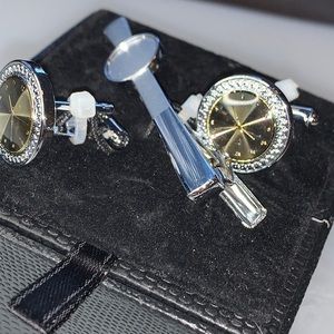 Clock design cuff links